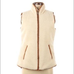 Old Navy fleece vest. Size small.